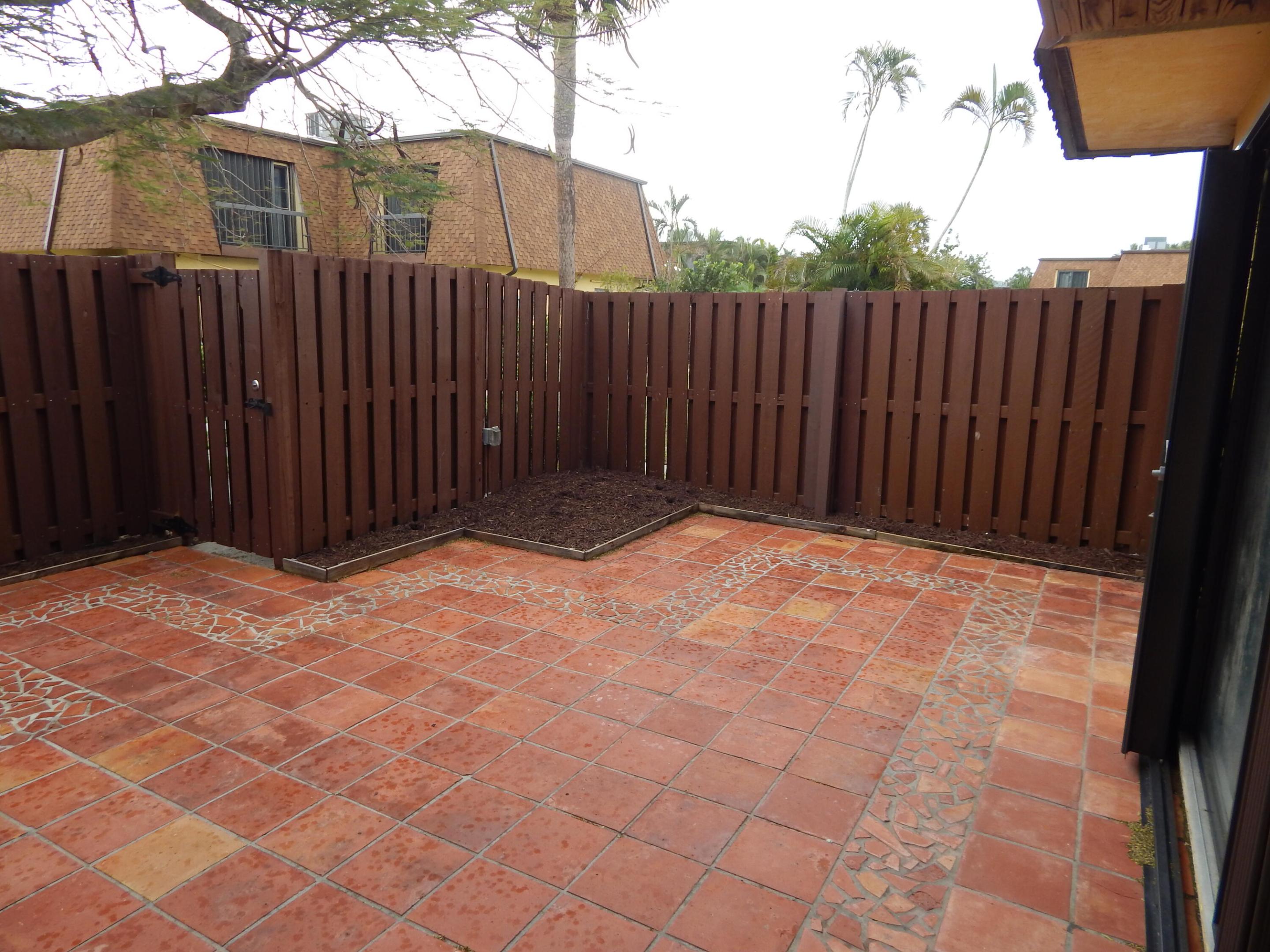 SIMS CREEK PH II - Residential Lease