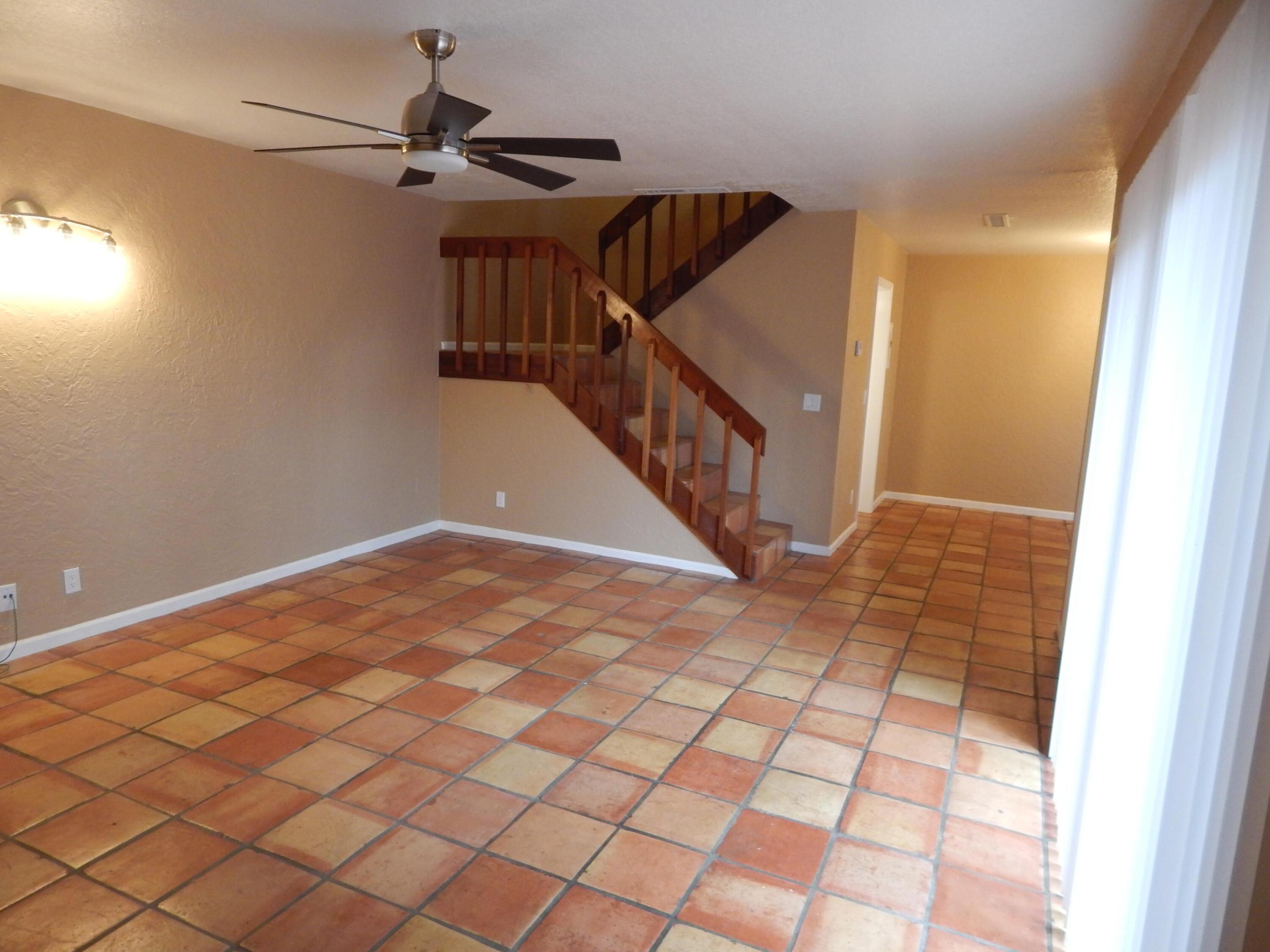 SIMS CREEK PH II - Residential Lease