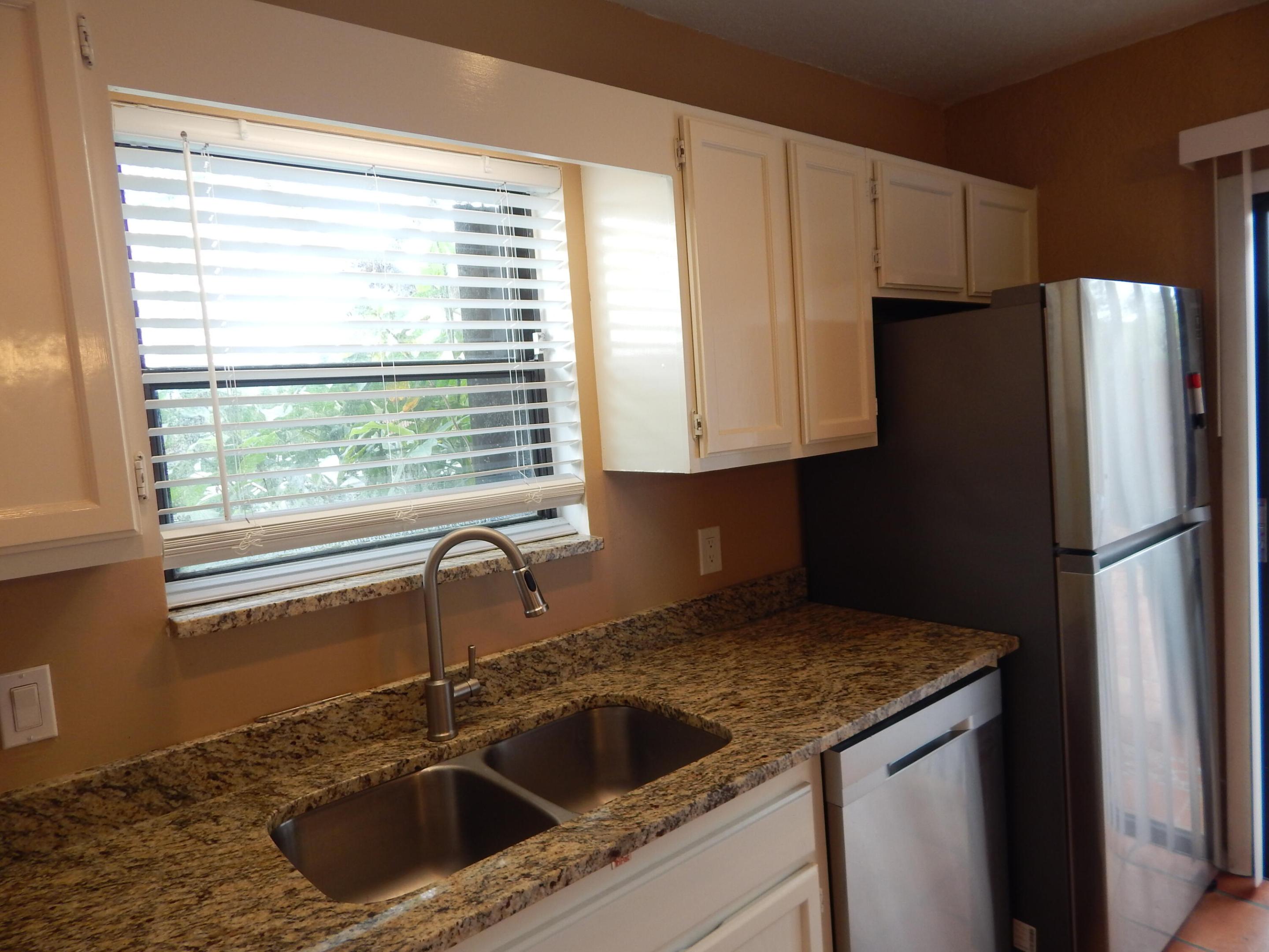 SIMS CREEK PH II - Residential Lease