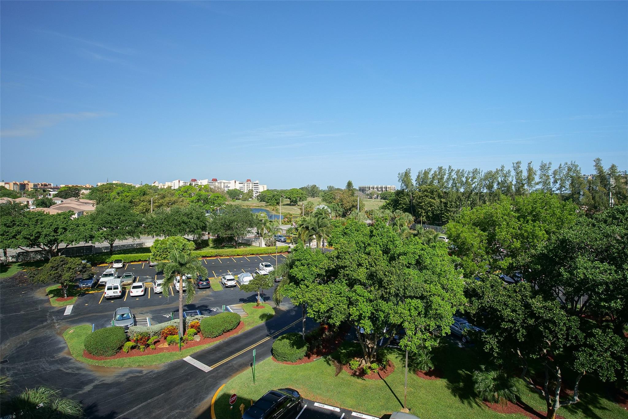 18th HOLE - Residential