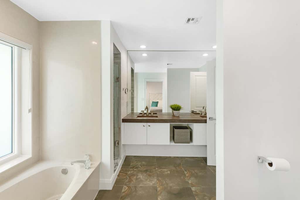 Photo of 904 HYACINTH Drive, Delray Beach, FL 33483 (MLS # B26058038)