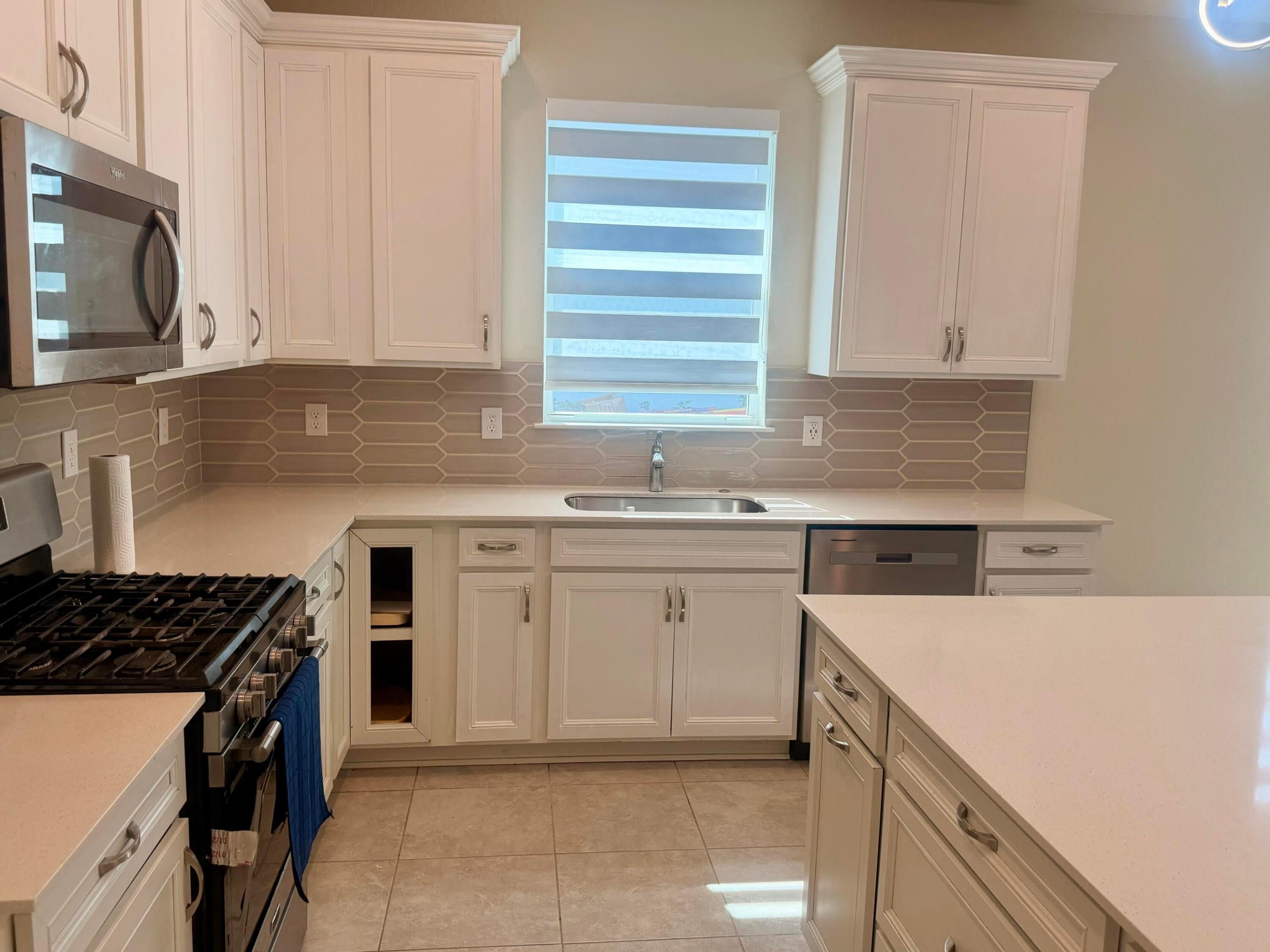 12318 SW MYRTLE OAK