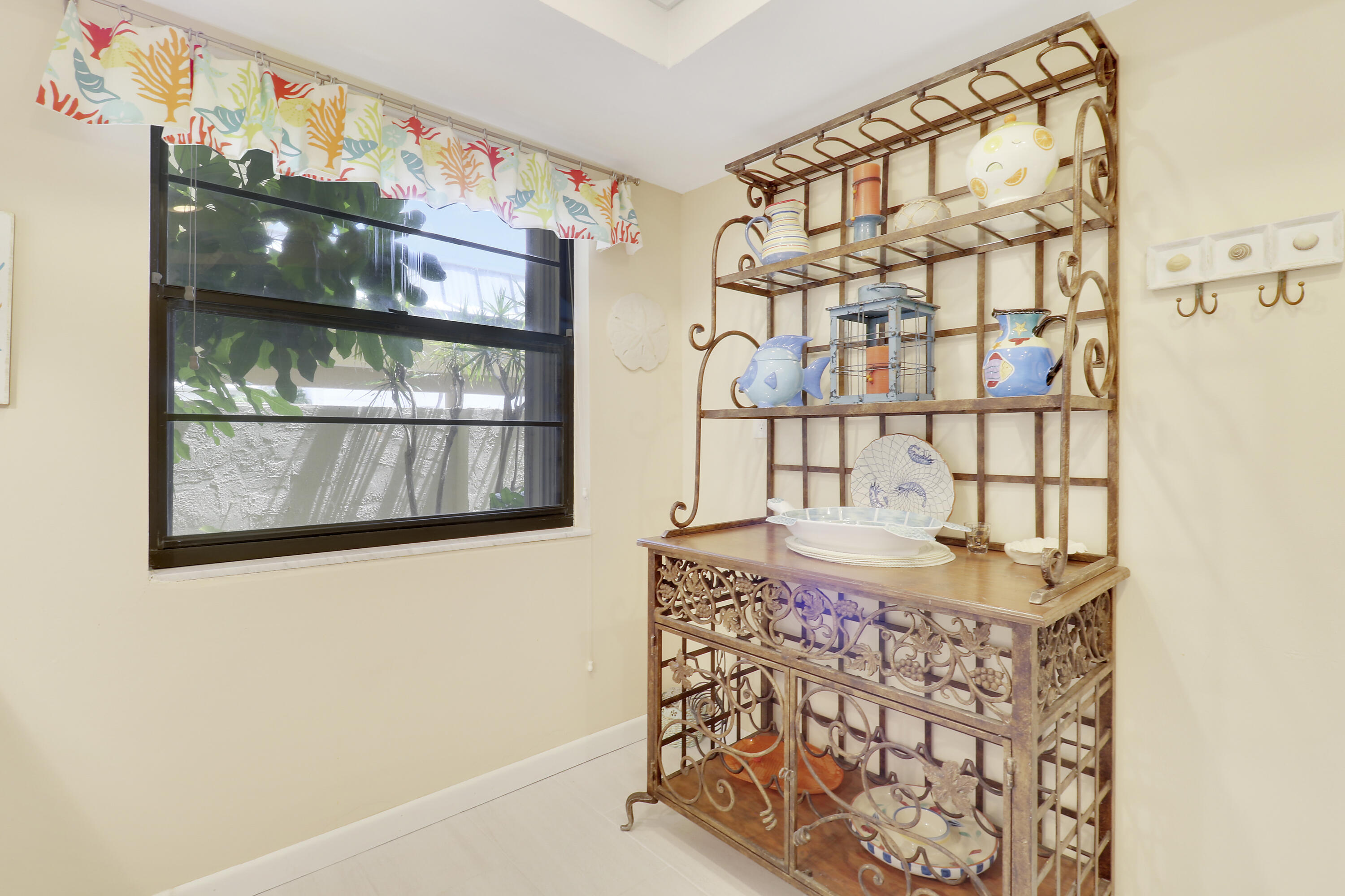 SEAMIST CONDO - Residential Lease