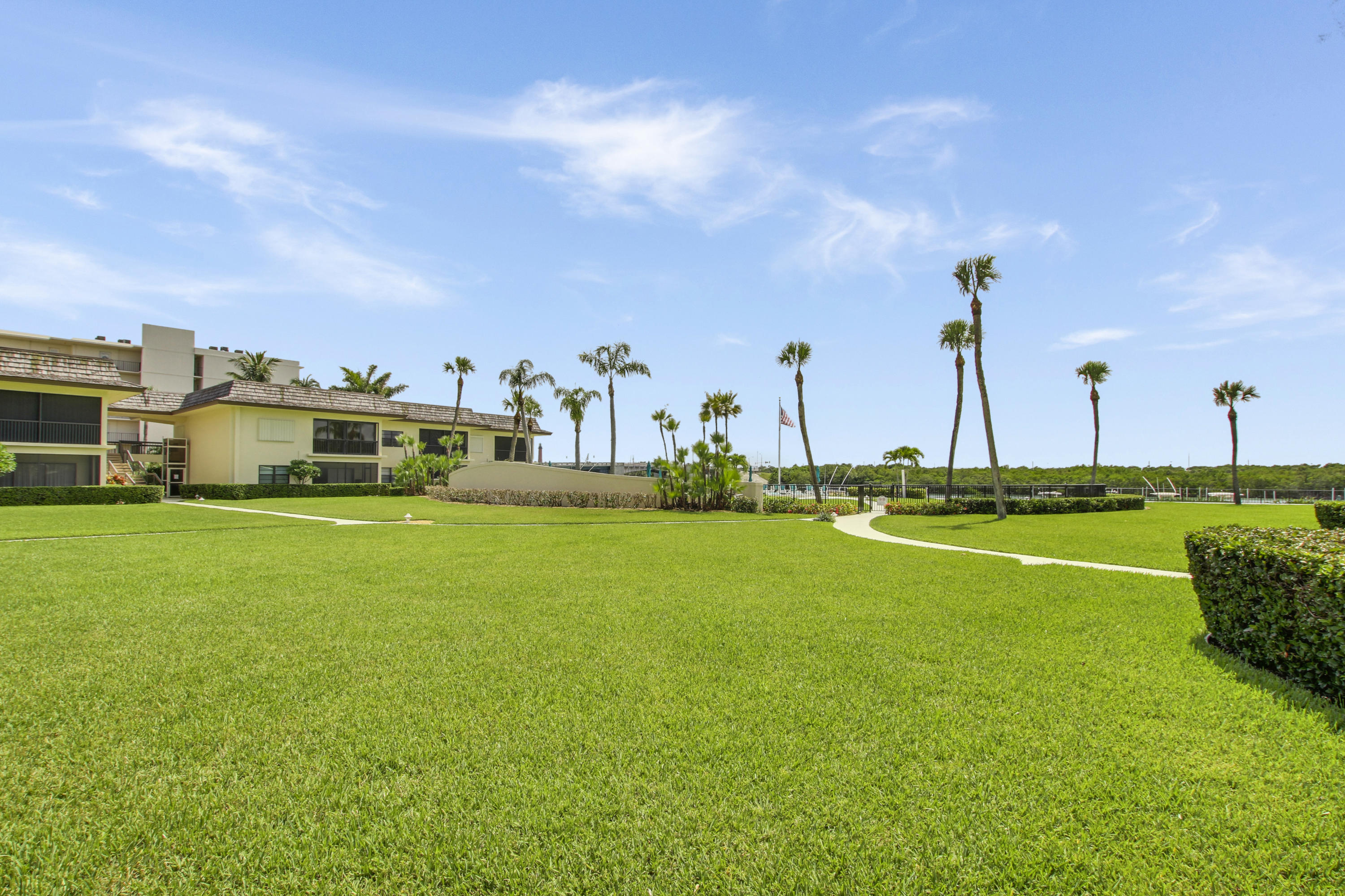 SEAMIST CONDO - Residential Lease