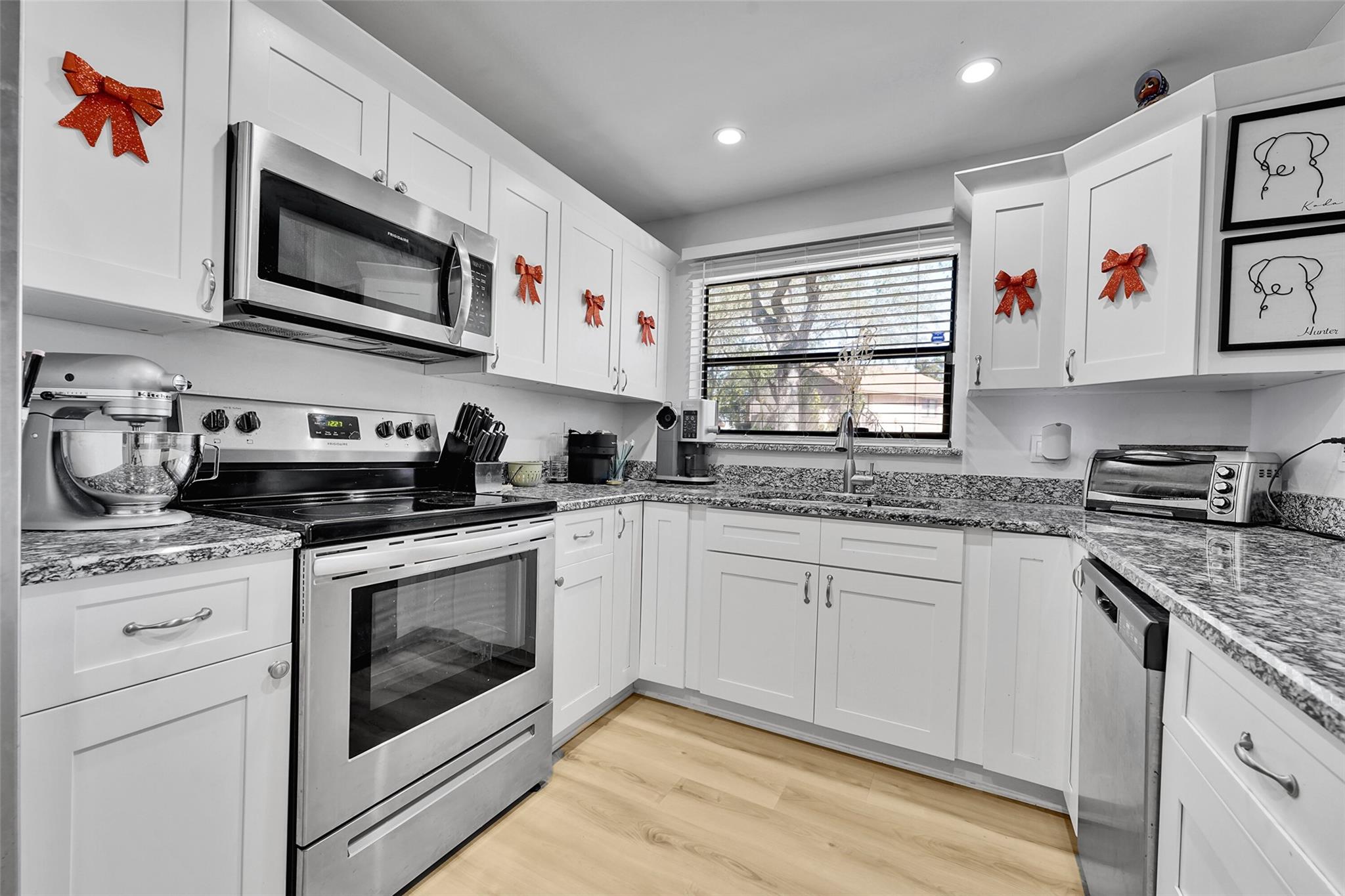 STONEBRIDGE ROCK CREEK - Residential