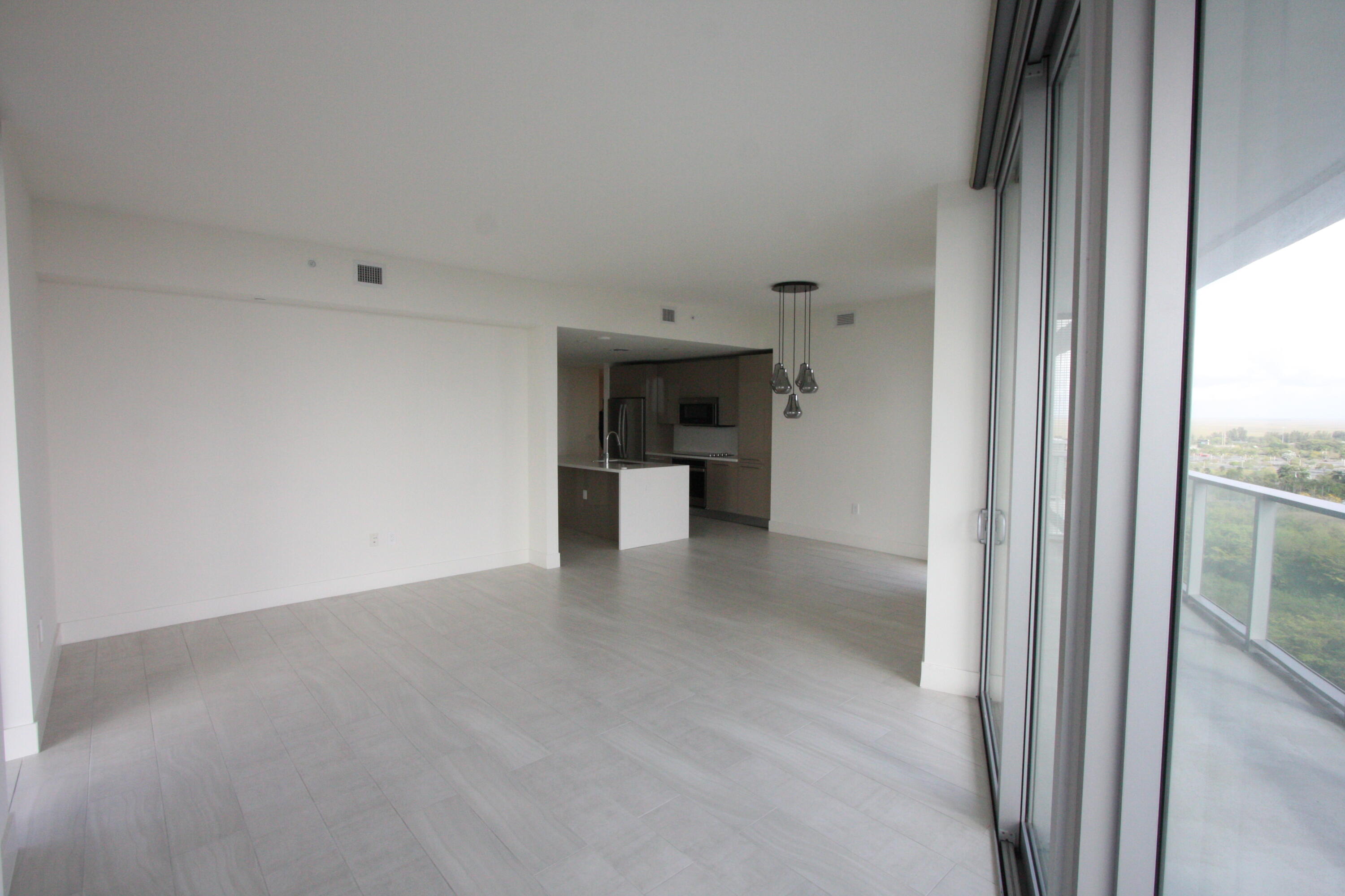 METROPICA NORTH TOWER ONE - Residential Lease