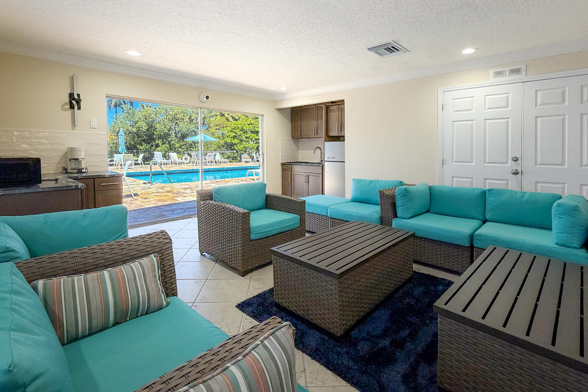 HIDDEN HARBOR CONDOMINIUM - Residential