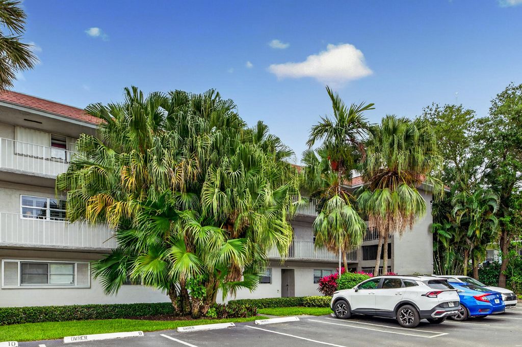 Photo of 1750 NW 3rd Terrace, Fort Lauderdale, FL 33311 (MLS # B26017446)