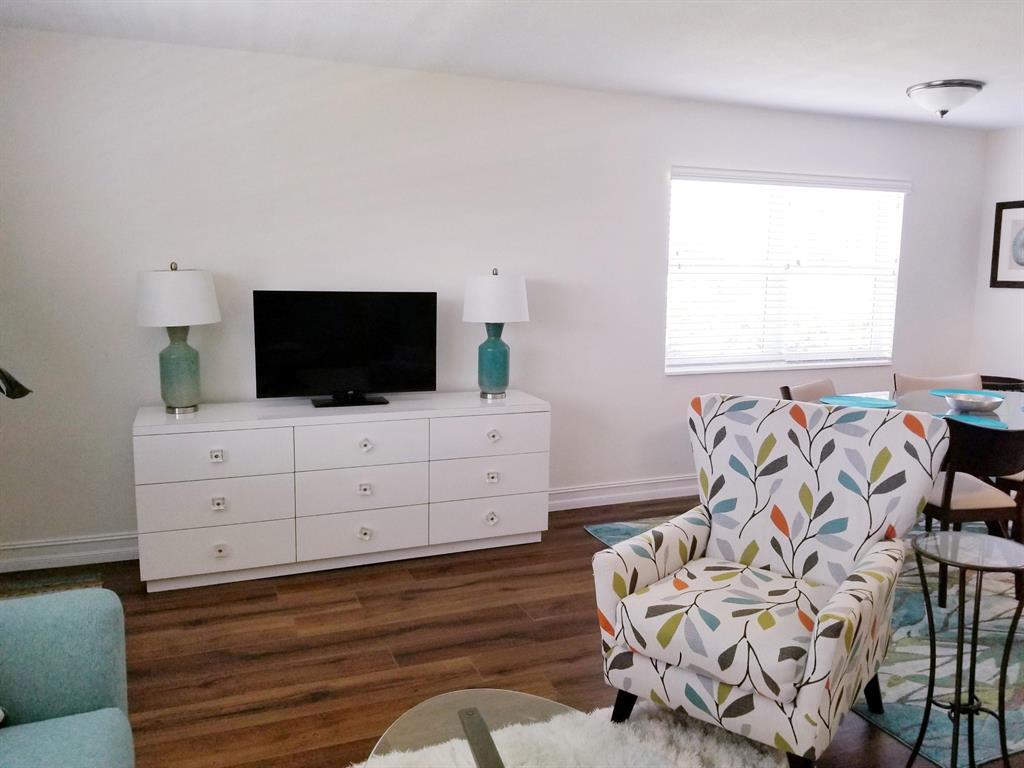 STERLING VILLAGE - Residential