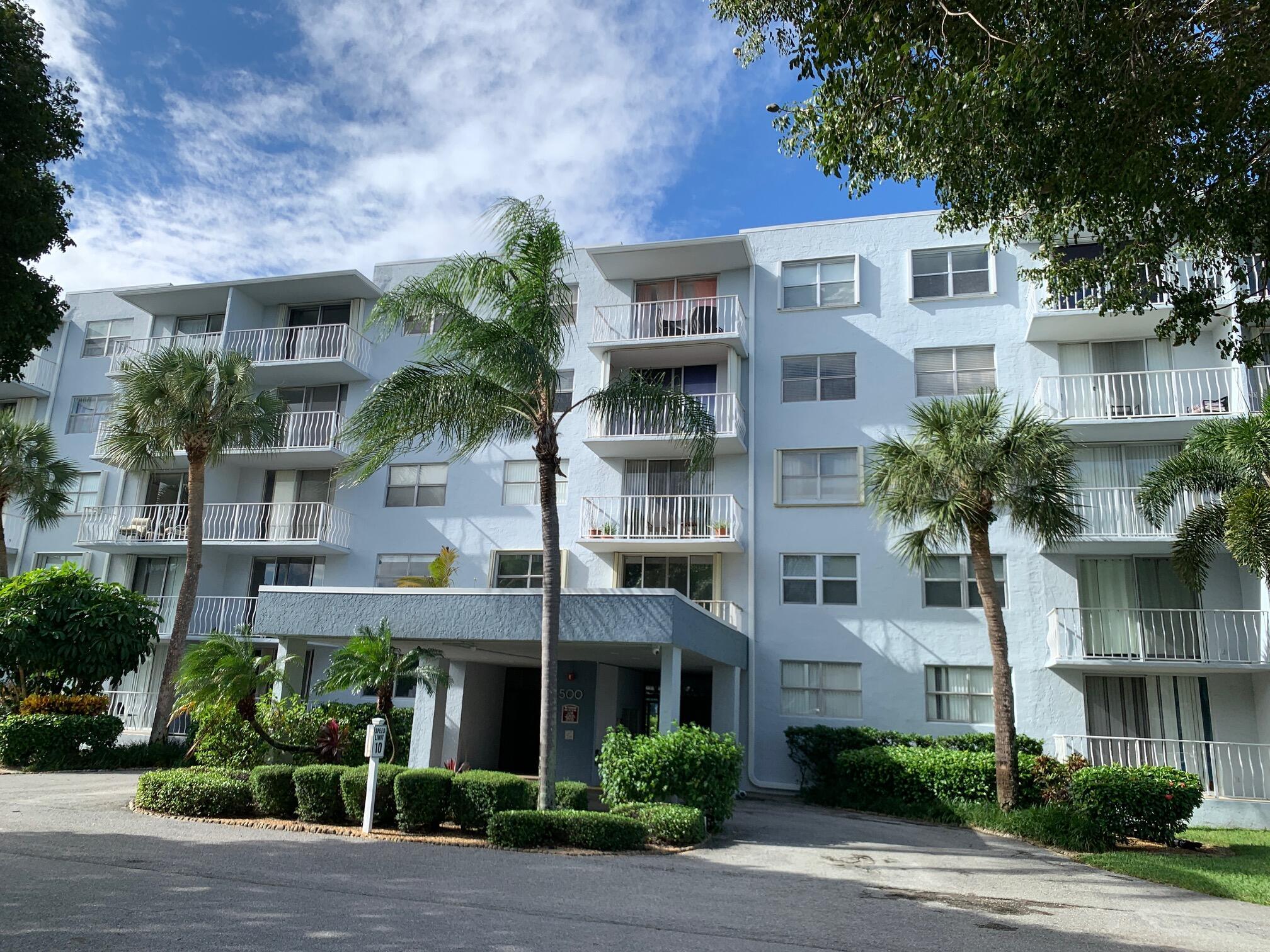 BREAKWATERS OF THE PALM B - Residential Lease