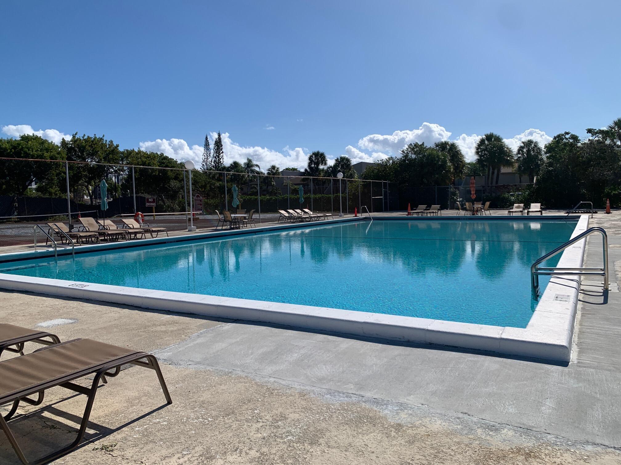 BREAKWATERS OF THE PALM B - Residential Lease