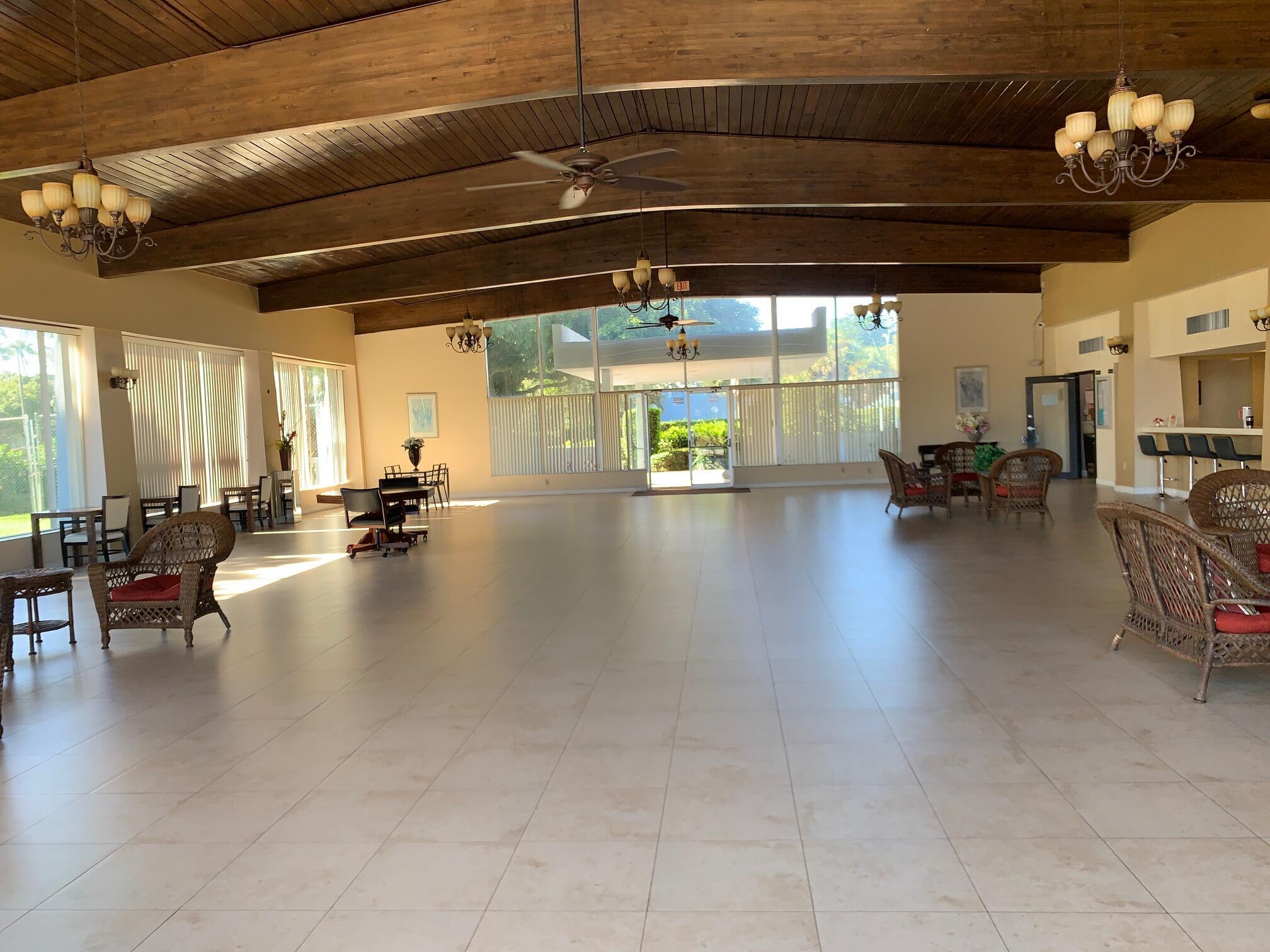 BREAKWATERS OF THE PALM B - Residential Lease