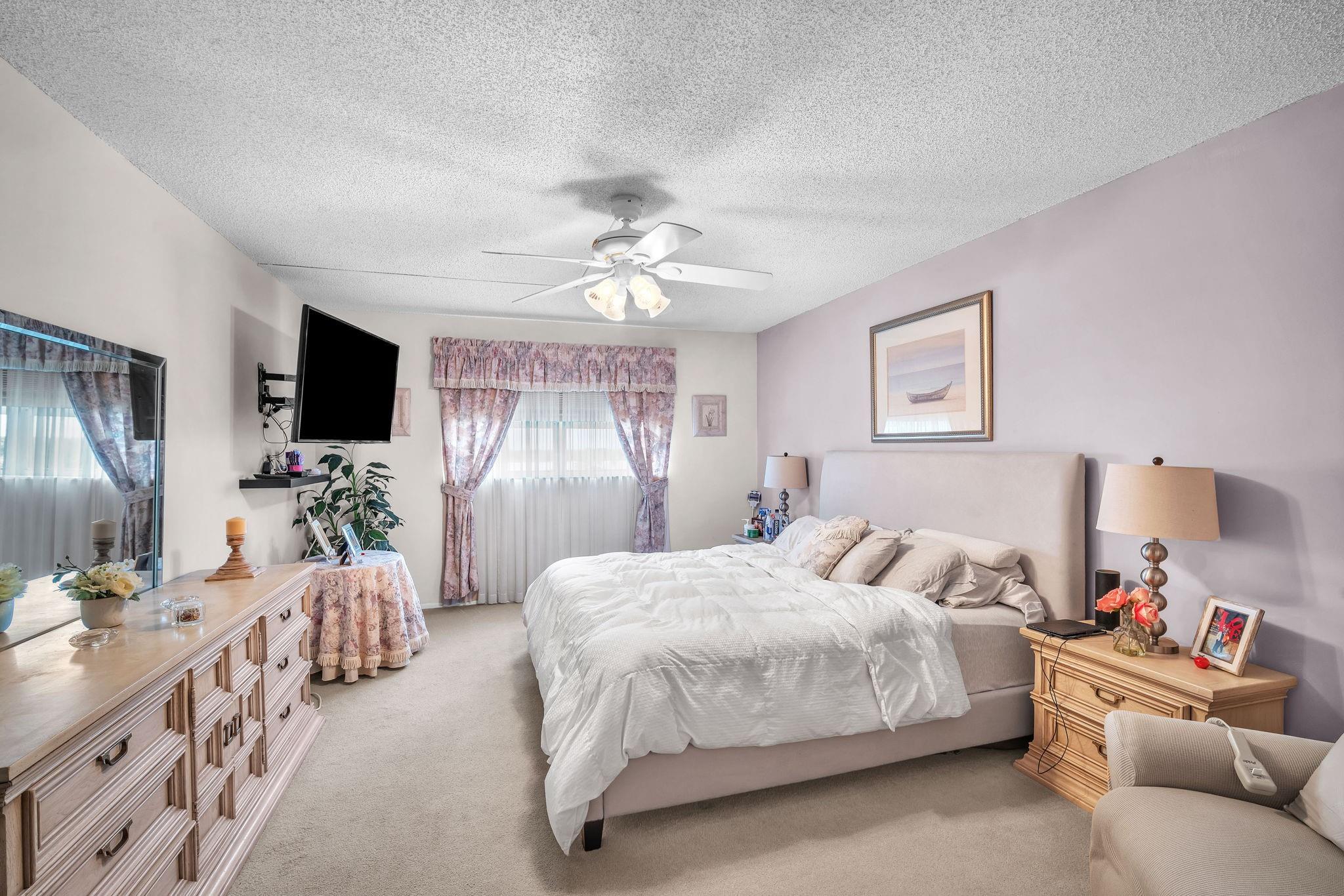 Canongate Condo - Residential