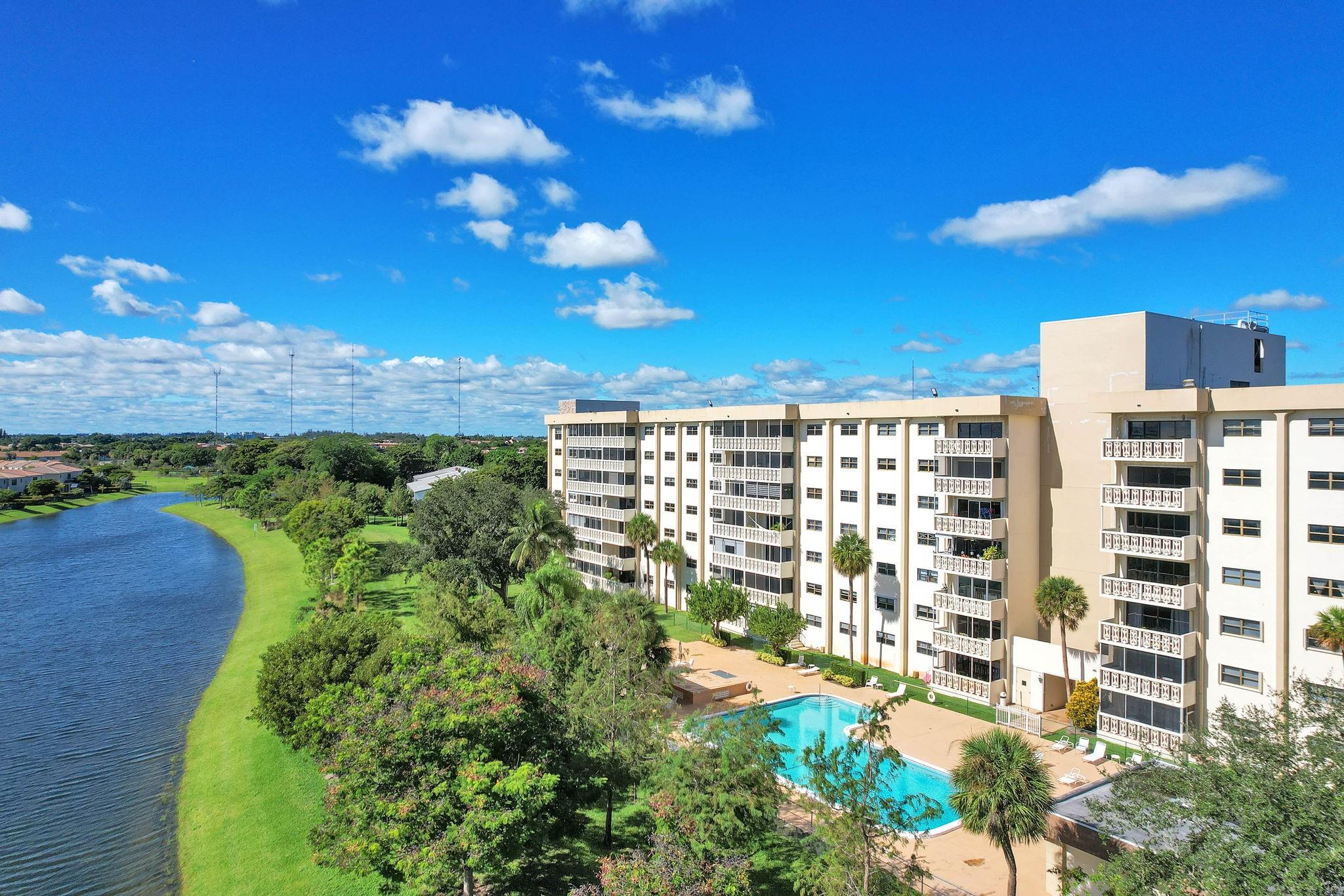 Canongate Condo - Residential