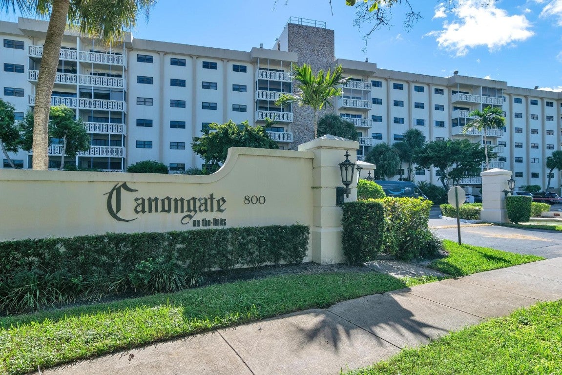 800 NE 195th Street 601, Miami FL 33179
