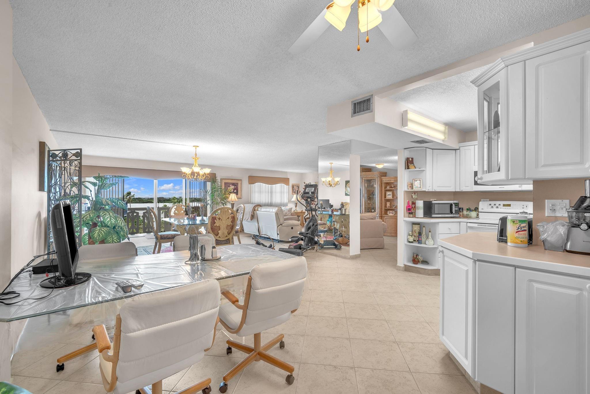 Canongate Condo - Residential