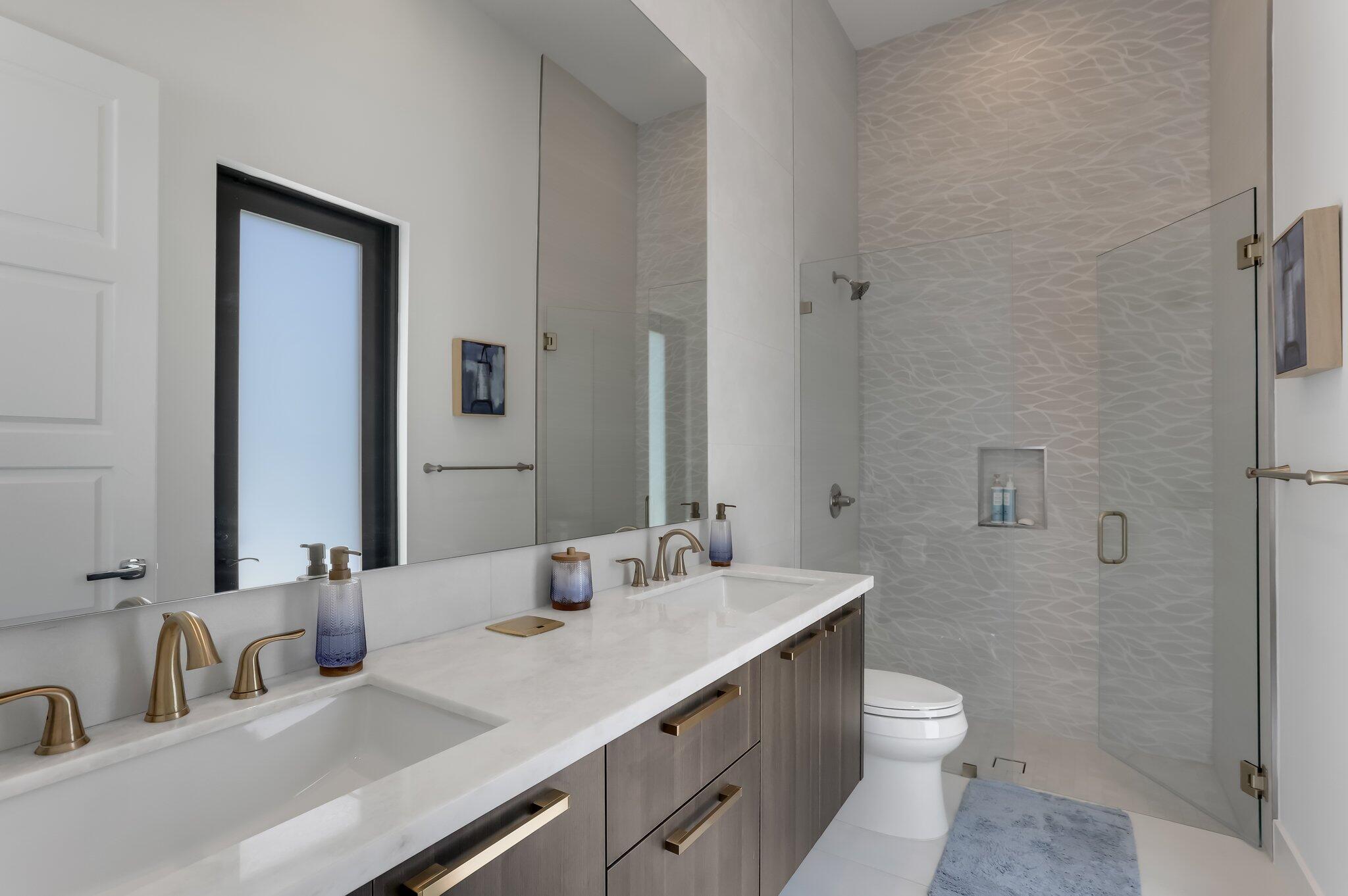 BLUE INLET - Residential