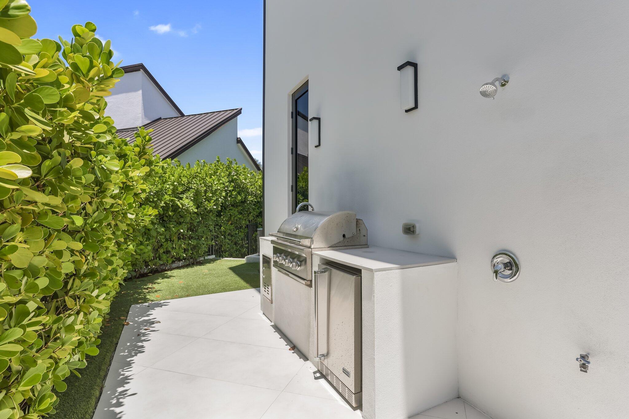 BLUE INLET - Residential