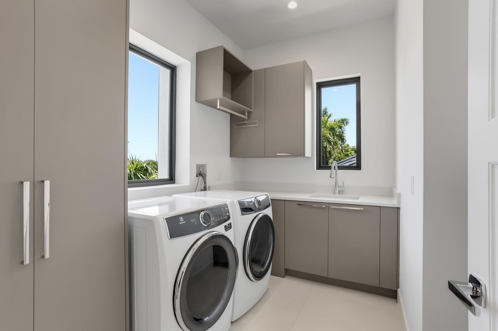 BLUE INLET - Residential