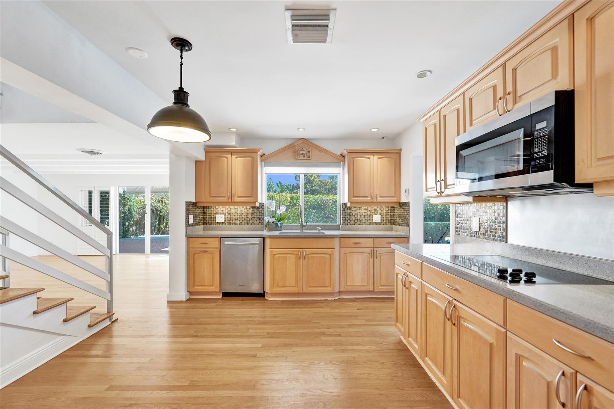 Coral Ridge Country Club - Residential