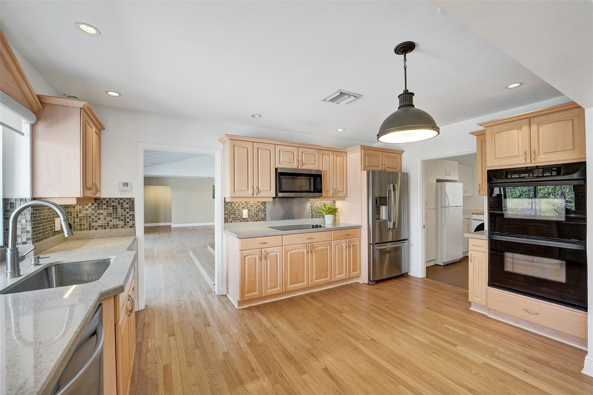 Coral Ridge Country Club - Residential