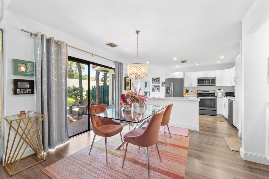 Photo of 6138 ALOMA Lane, Boca Raton, FL 33433 (MLS # B26065768)