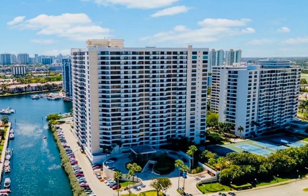 2500 Parkview Drive 1414, Hallandale Beach FL 33009