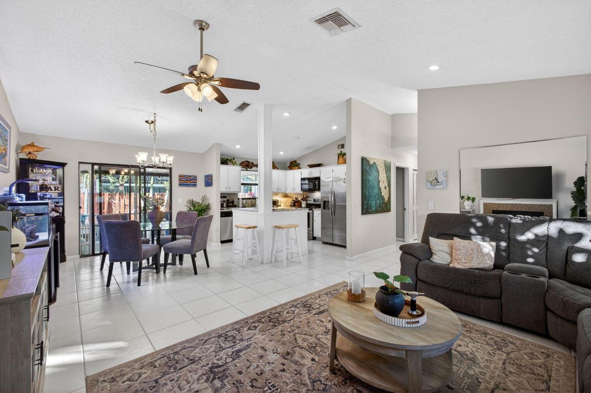 JUPITER VILLAGE PH VII - Residential