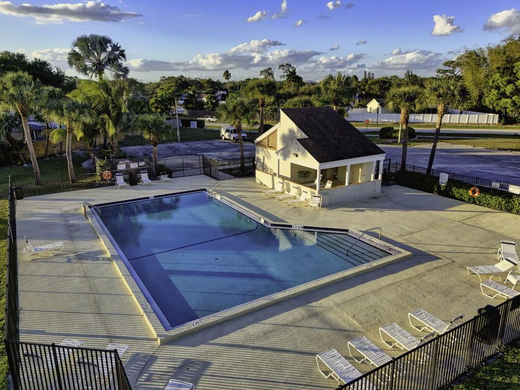 JUPITER VILLAGE PH VII - Residential