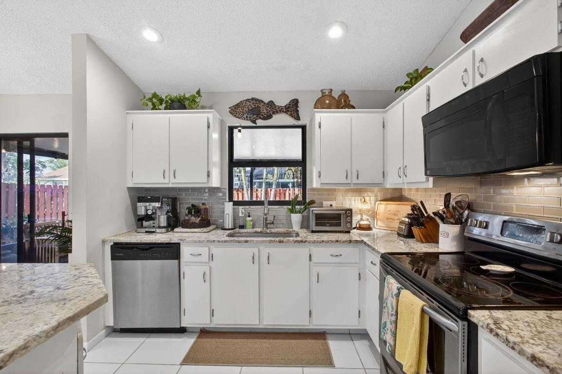 JUPITER VILLAGE PH VII - Residential