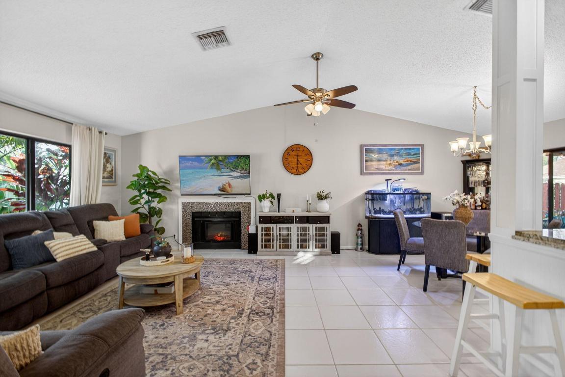 JUPITER VILLAGE PH VII - Residential