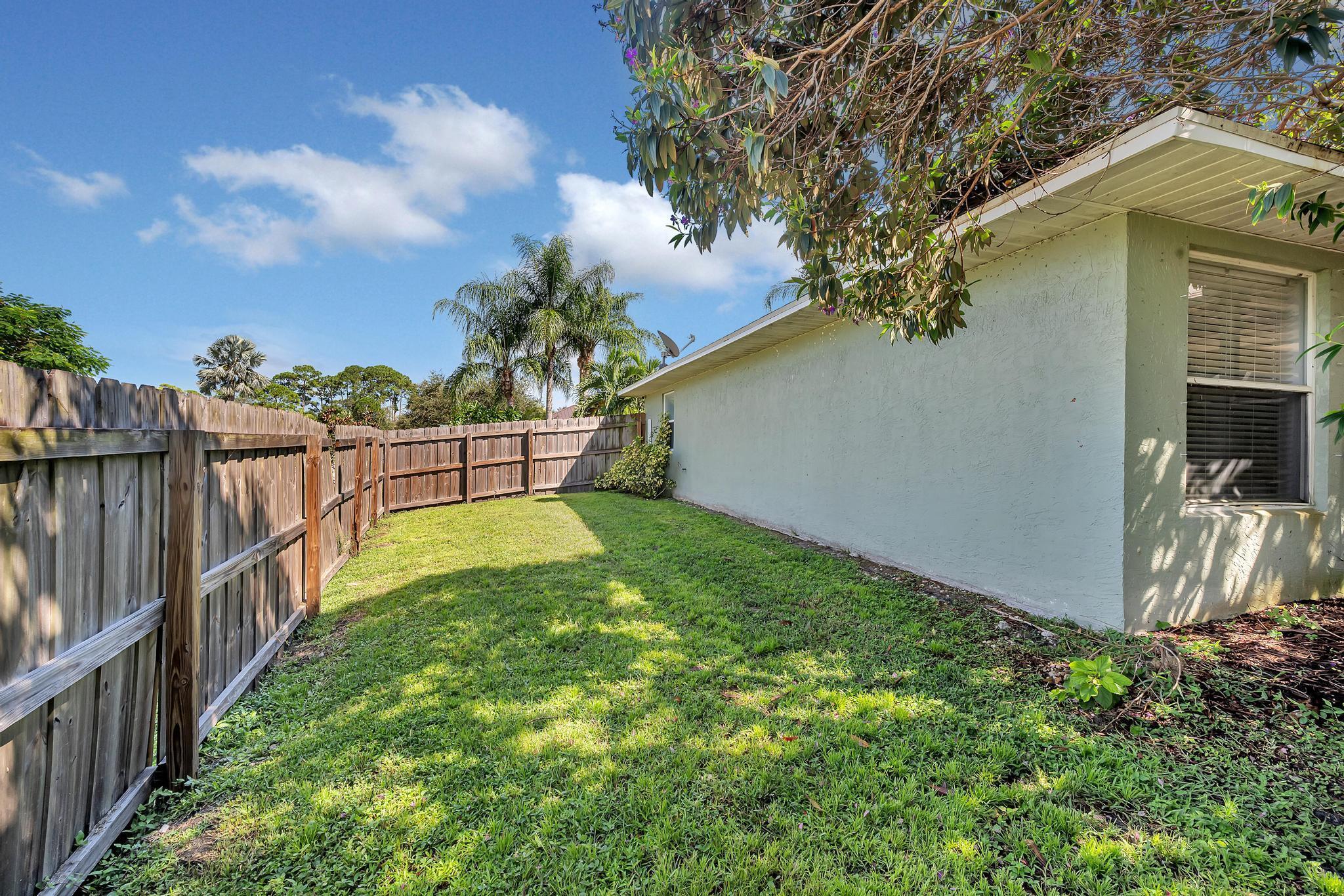 PORT ST LUCIE SECTION  31 - Residential