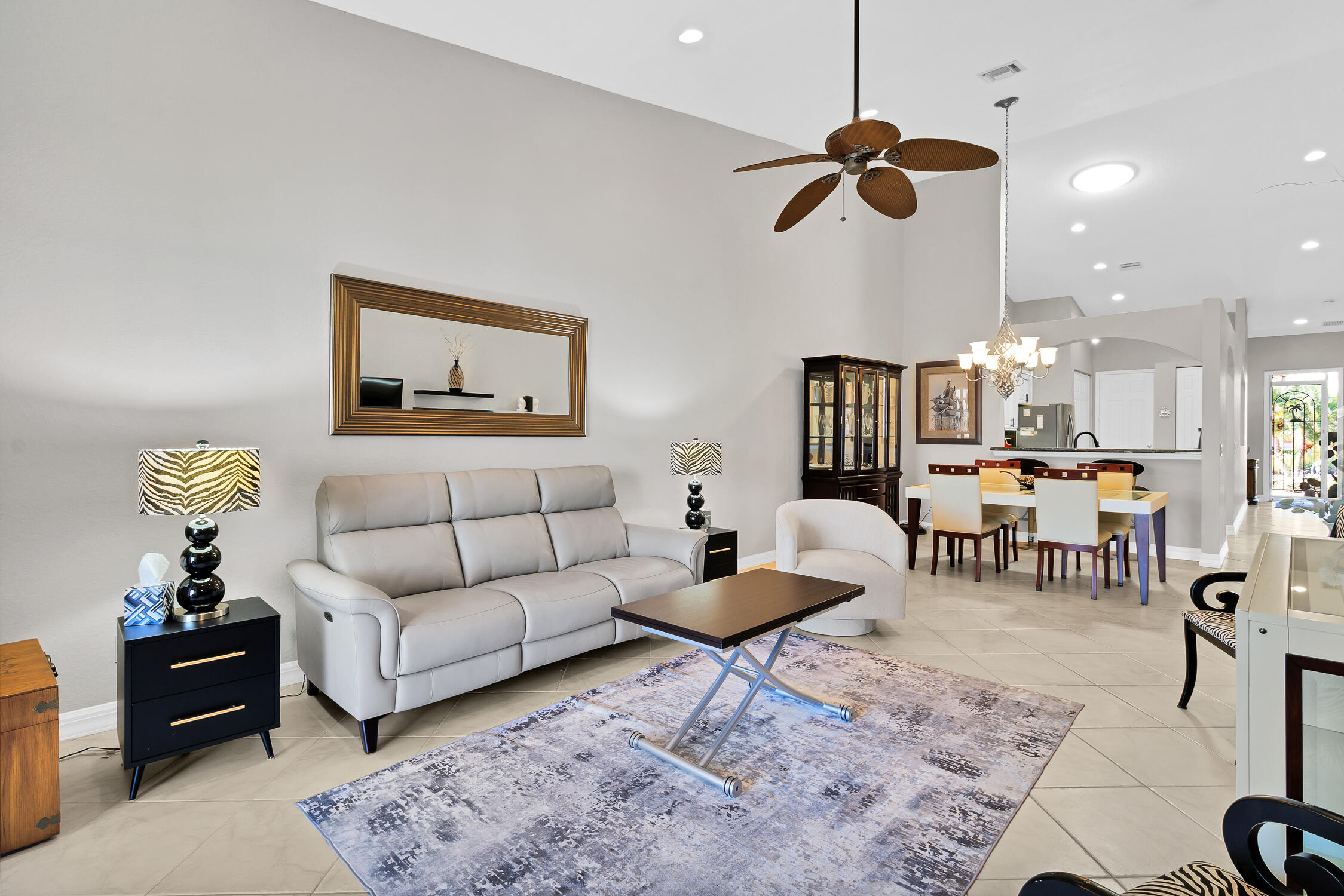 6515 Oxford Circle 103