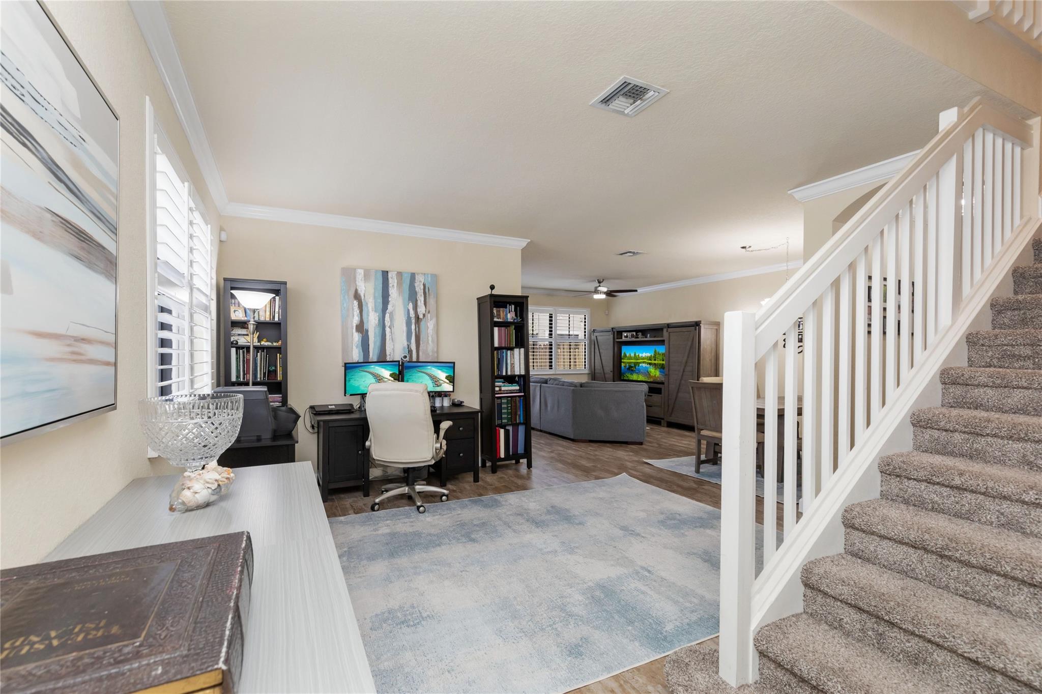 8448 Lakeview Trl