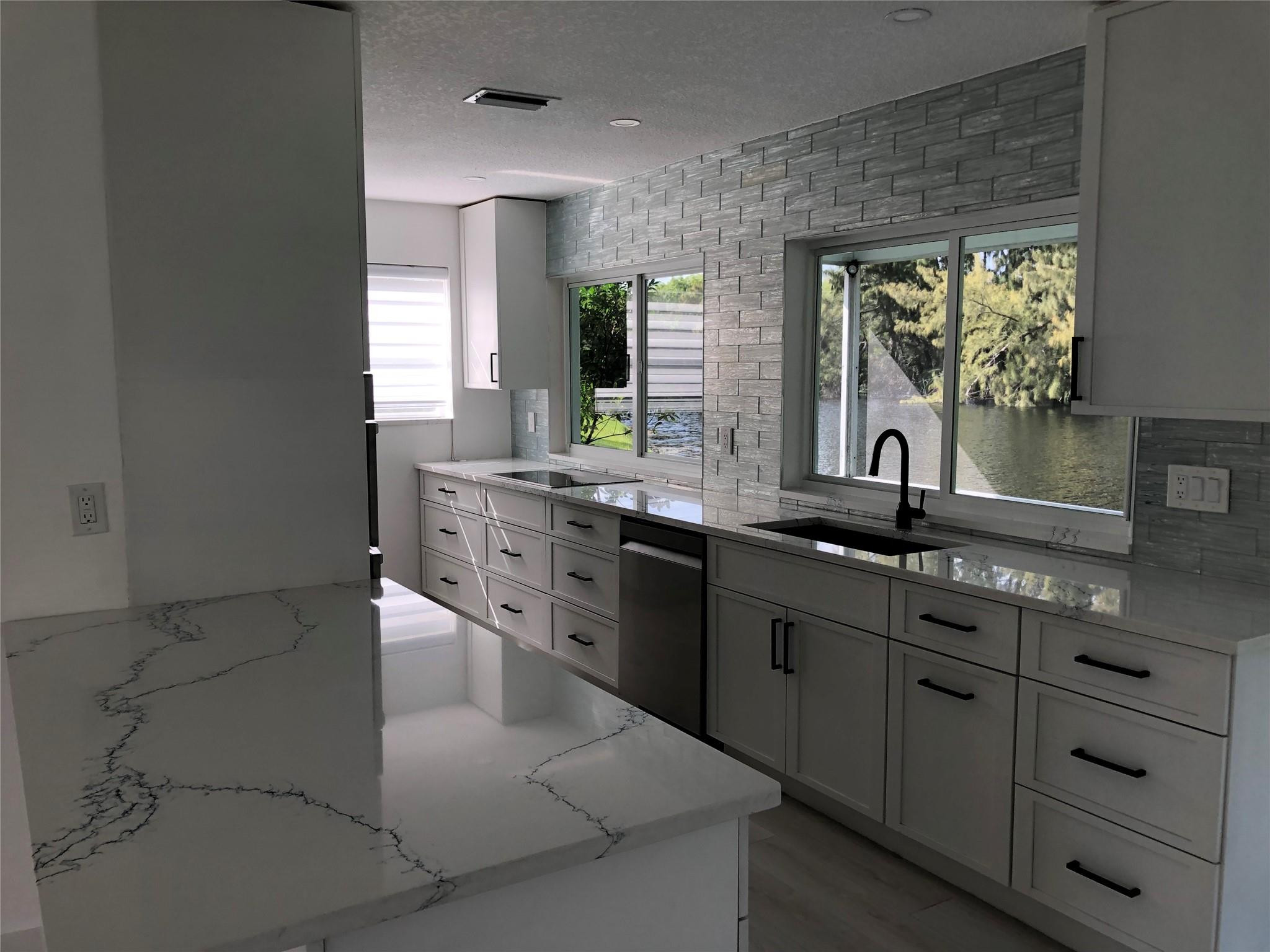 TAMARAC LAKES NORTH - Residential