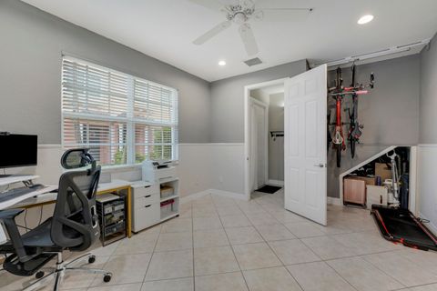 Tiny photo for 115 Harbors Way, Boynton Beach, FL 33435 (MLS # B26037358)