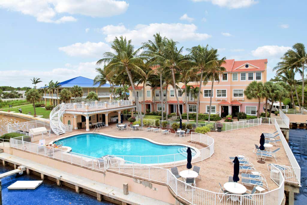 Photo of 115 Harbors Way, Boynton Beach, FL 33435 (MLS # B26037358)