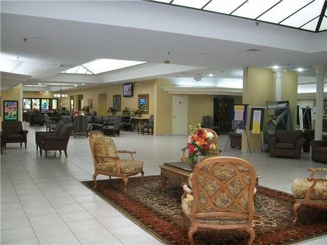 SUNRISE LAKES BLDG 199 - Residential