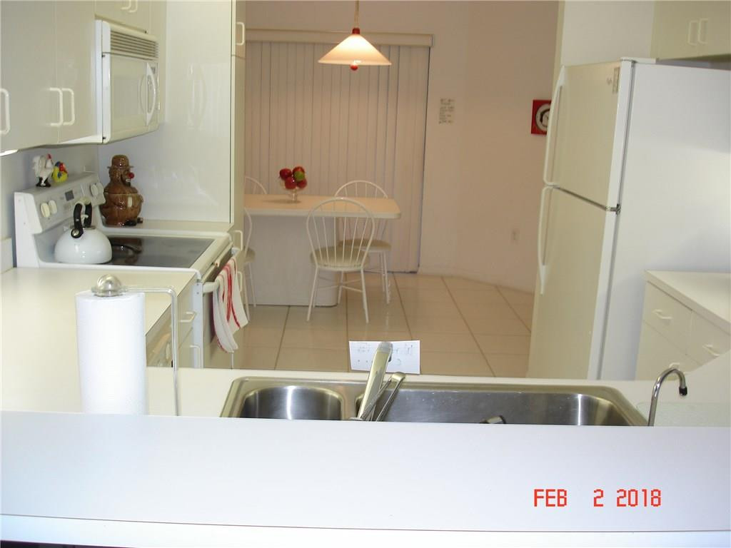 SUNRISE LAKES BLDG 199 - Residential