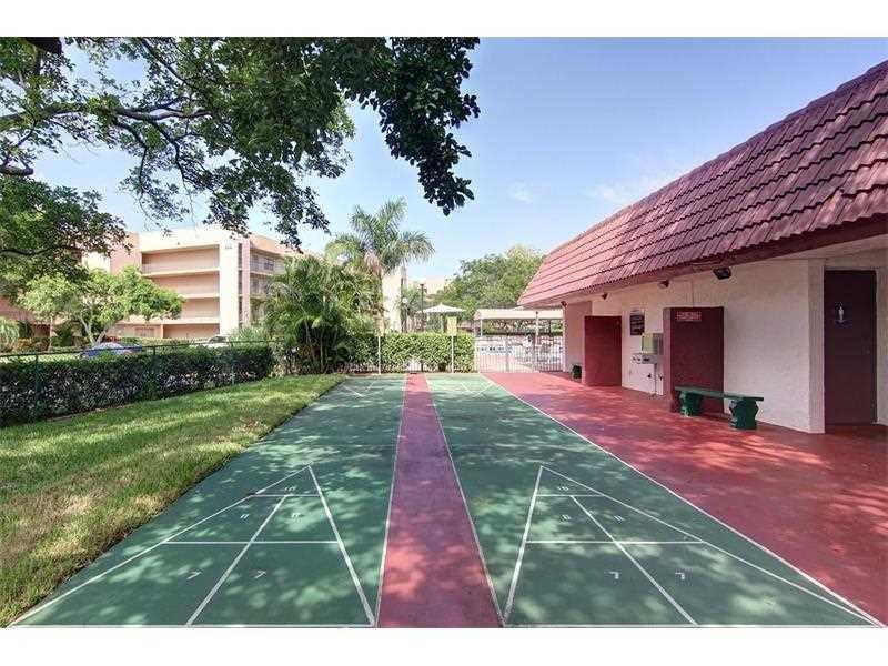 SUNRISE LAKES BLDG 199 - Residential