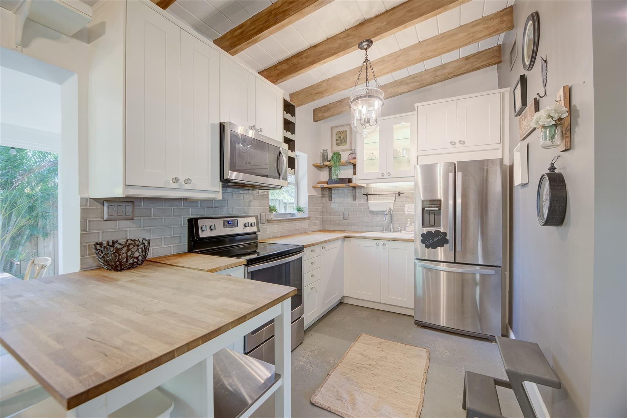 Sherwood Forest 30-28 B - Residential