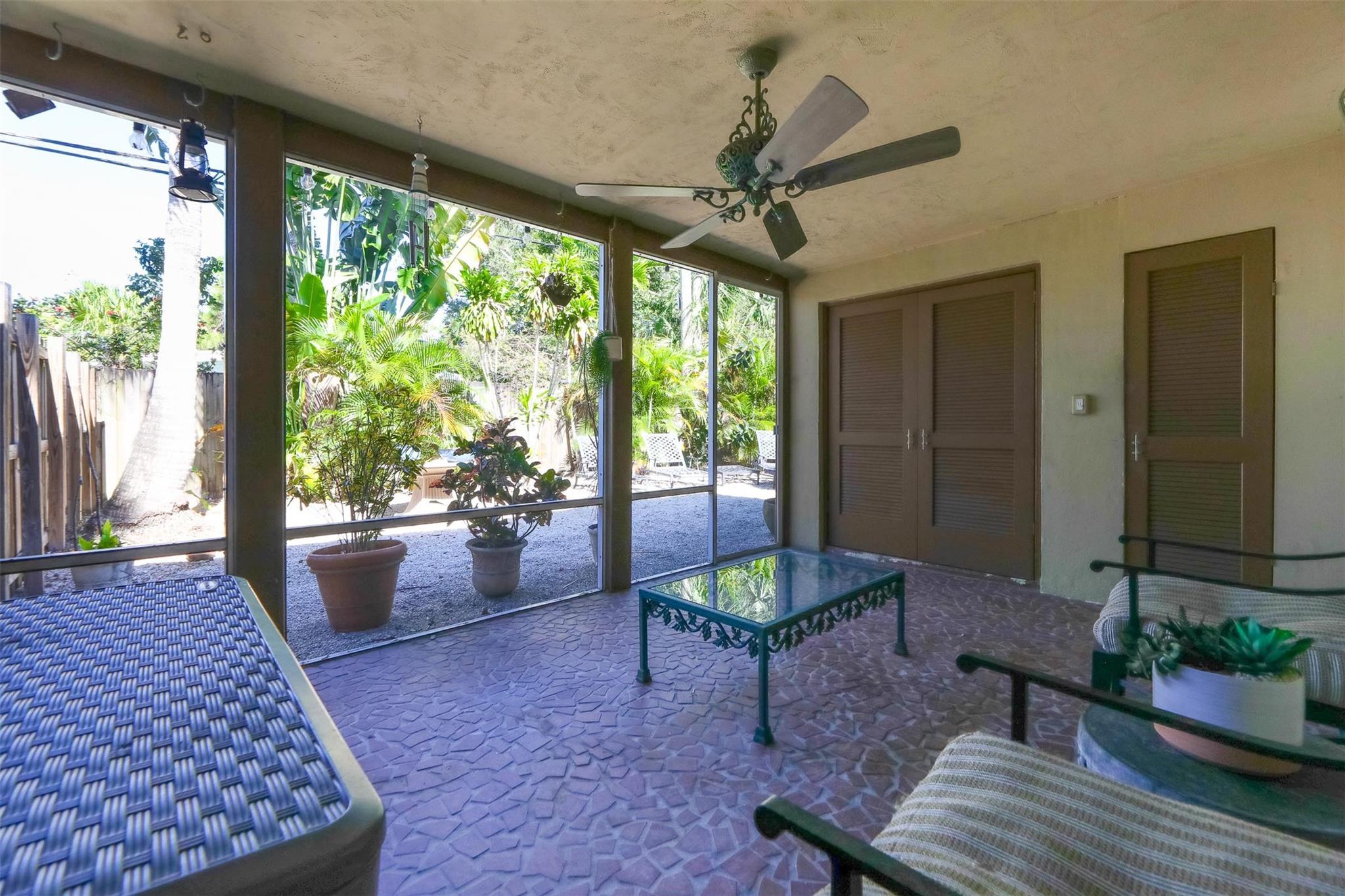 Sherwood Forest 30-28 B - Residential