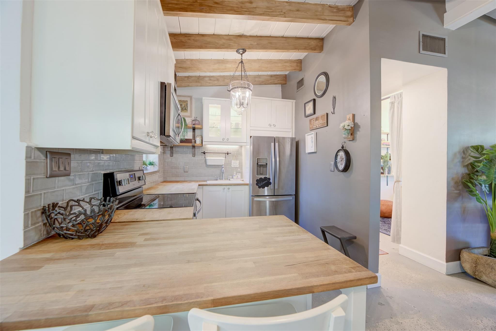 Sherwood Forest 30-28 B - Residential