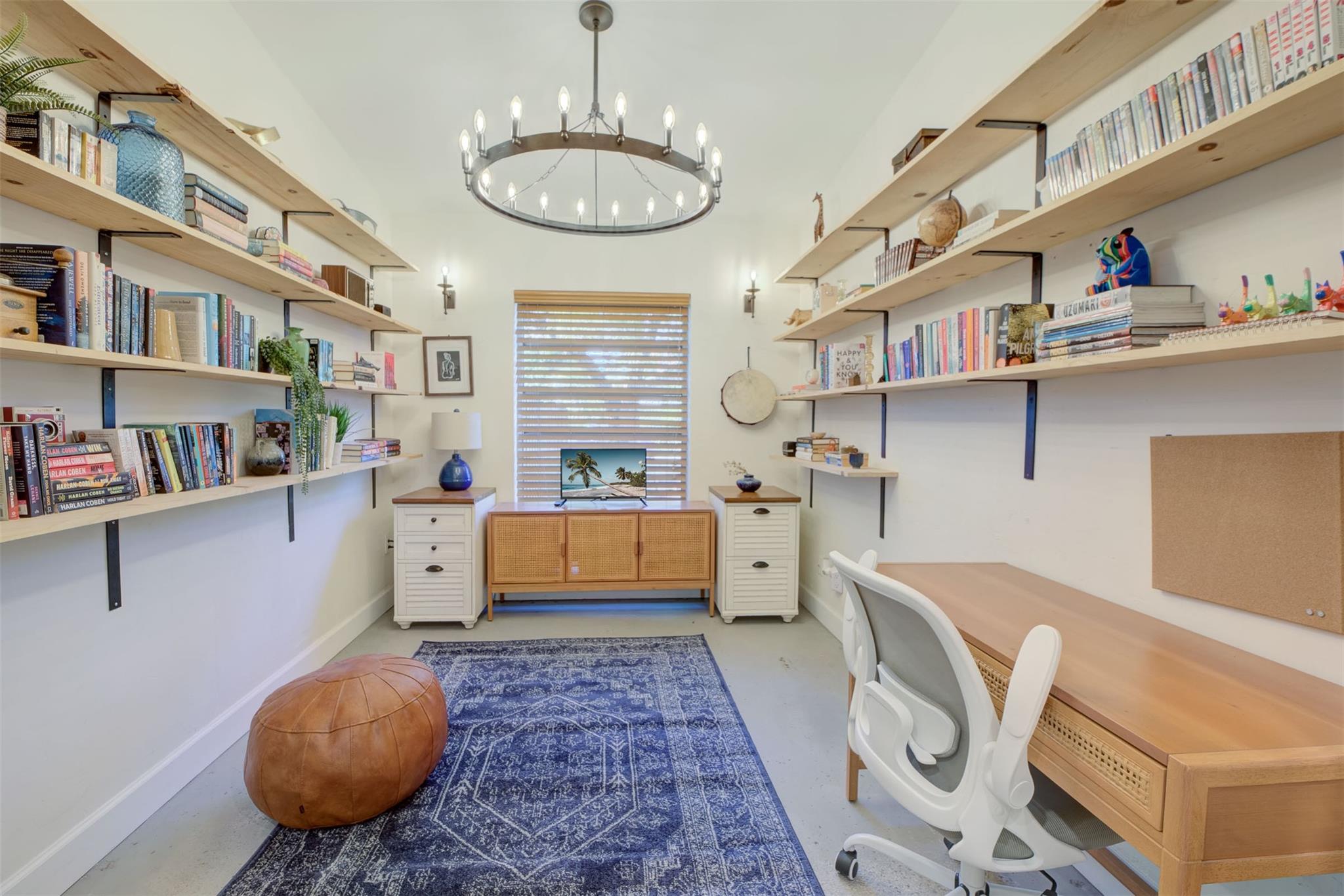 Sherwood Forest 30-28 B - Residential