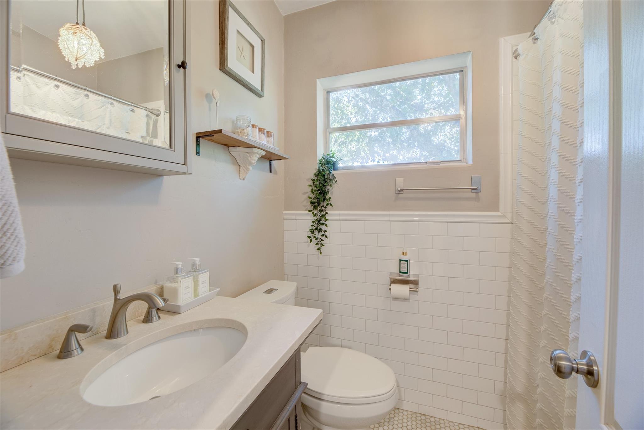 Sherwood Forest 30-28 B - Residential