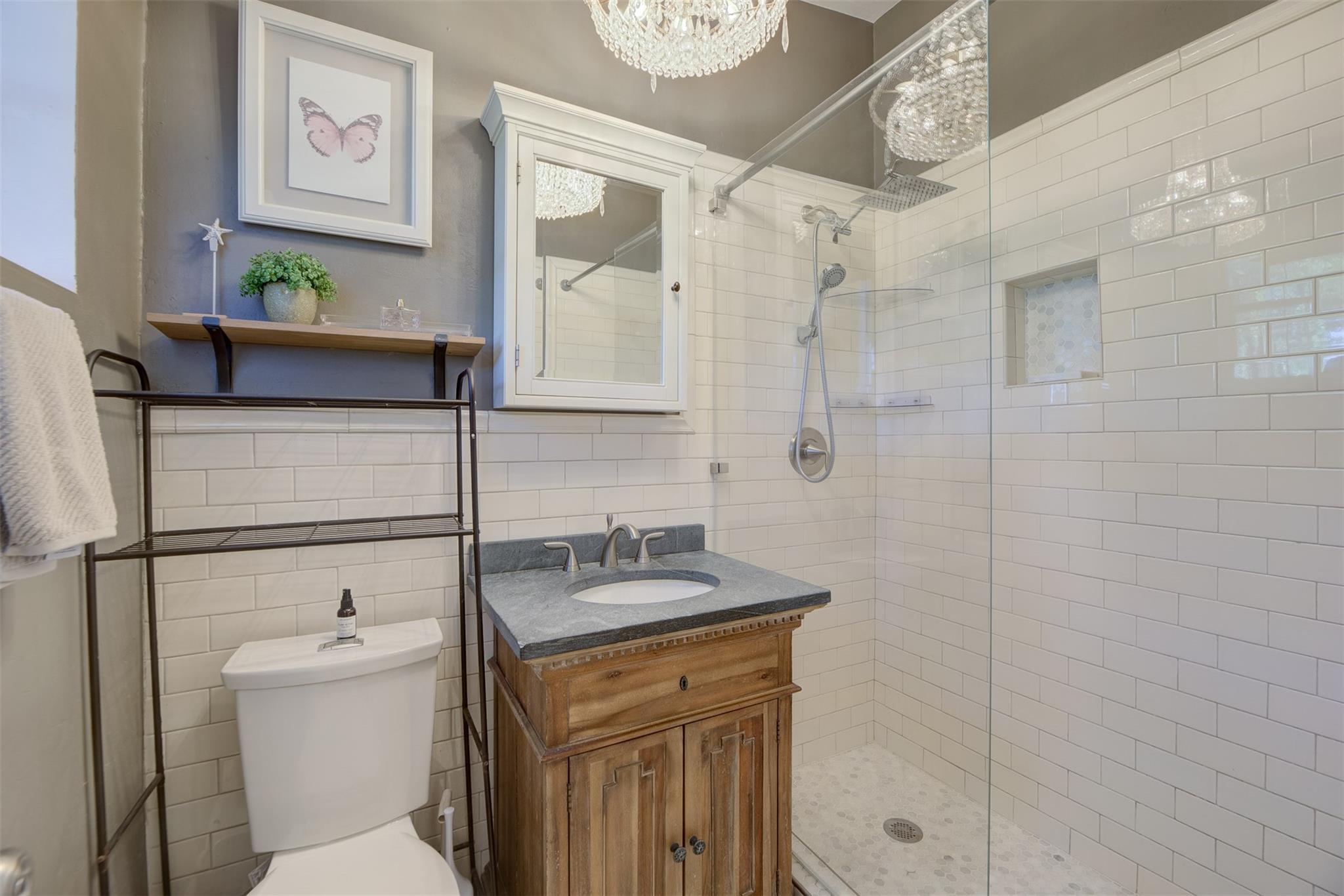 Sherwood Forest 30-28 B - Residential