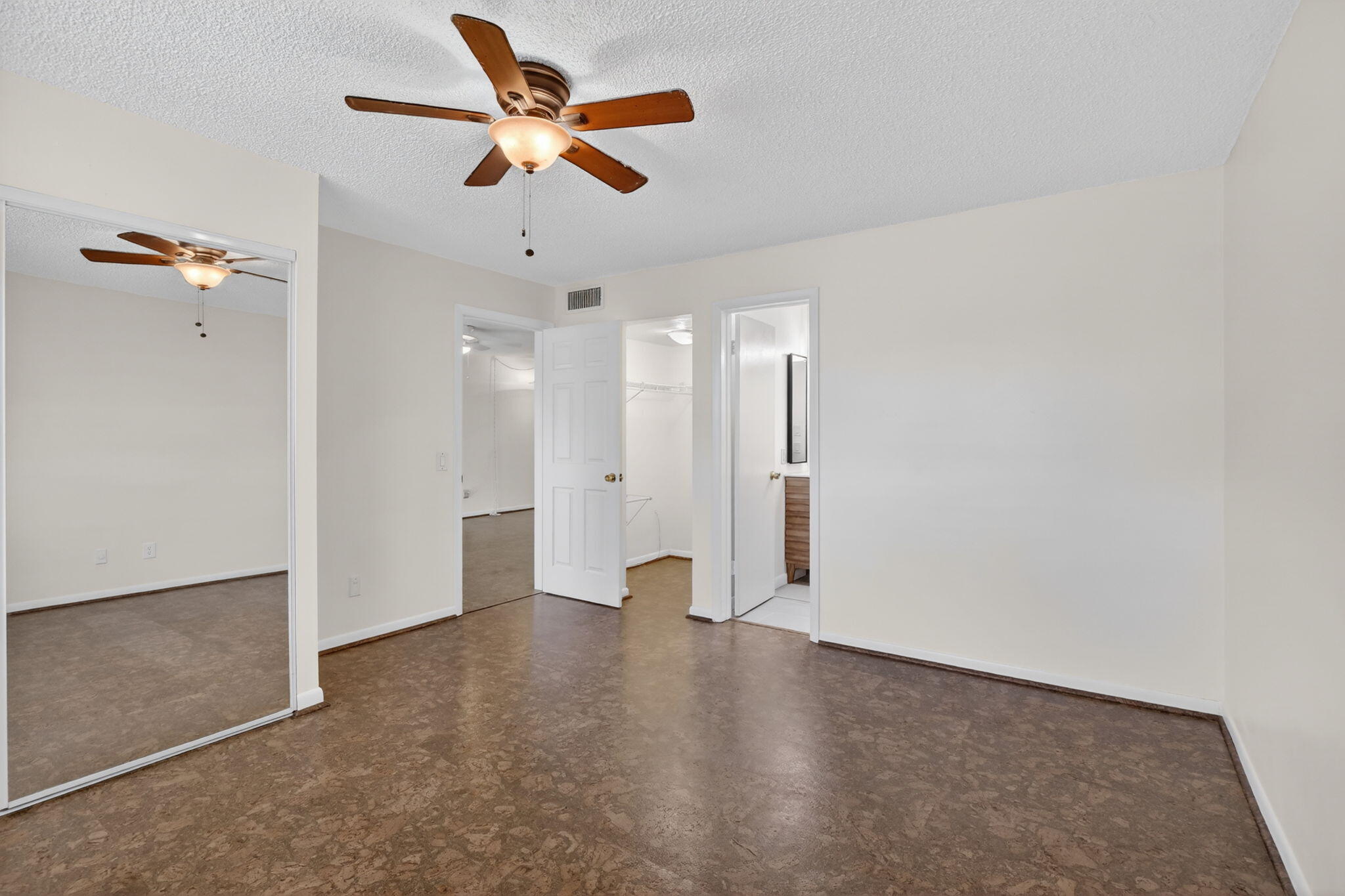 ARROWHEAD CONDO NO IV - Residential