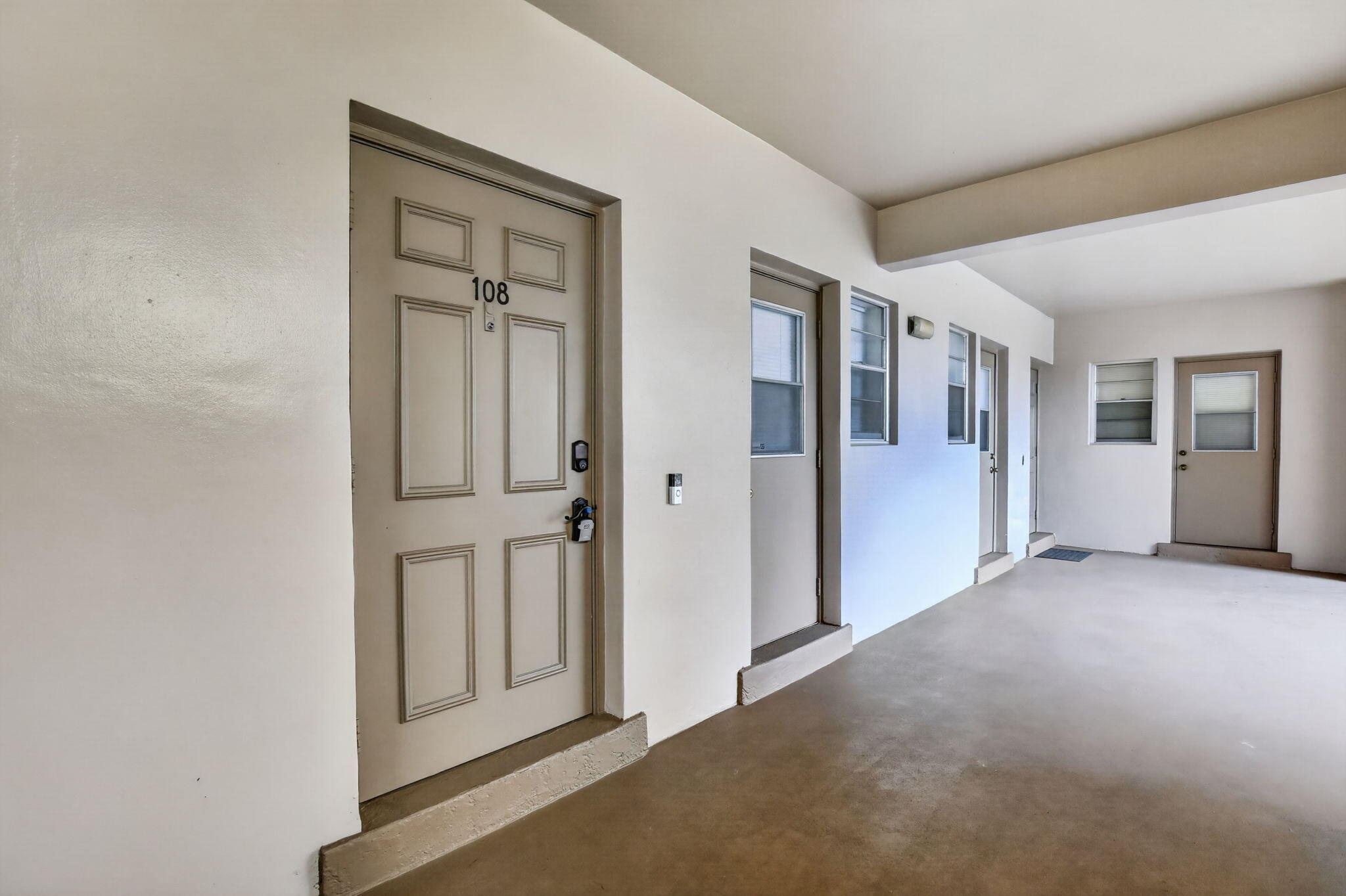 ARROWHEAD CONDO NO IV - Residential