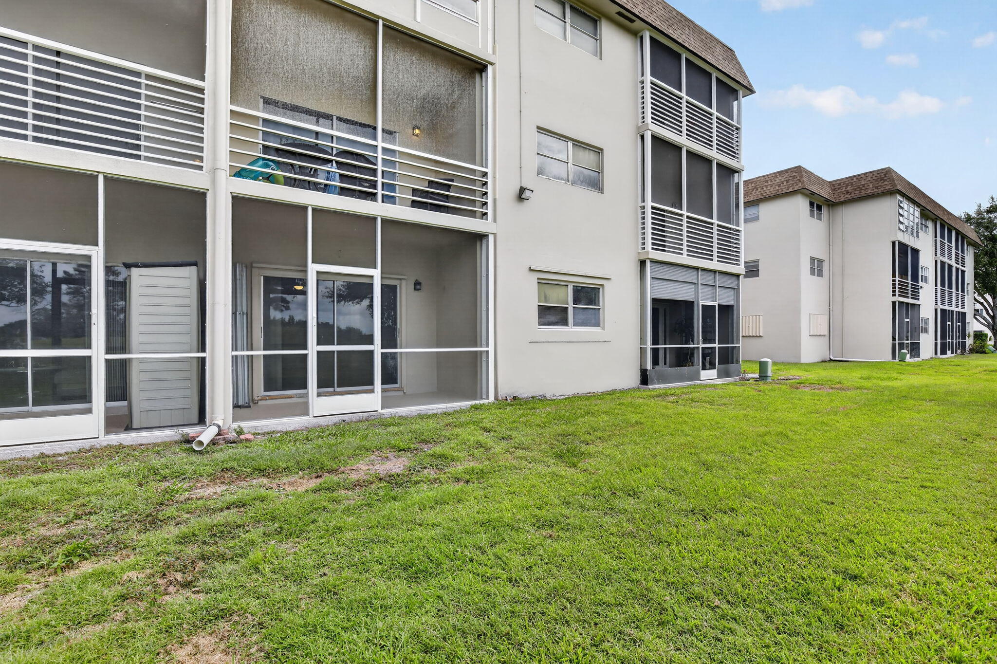 ARROWHEAD CONDO NO IV - Residential