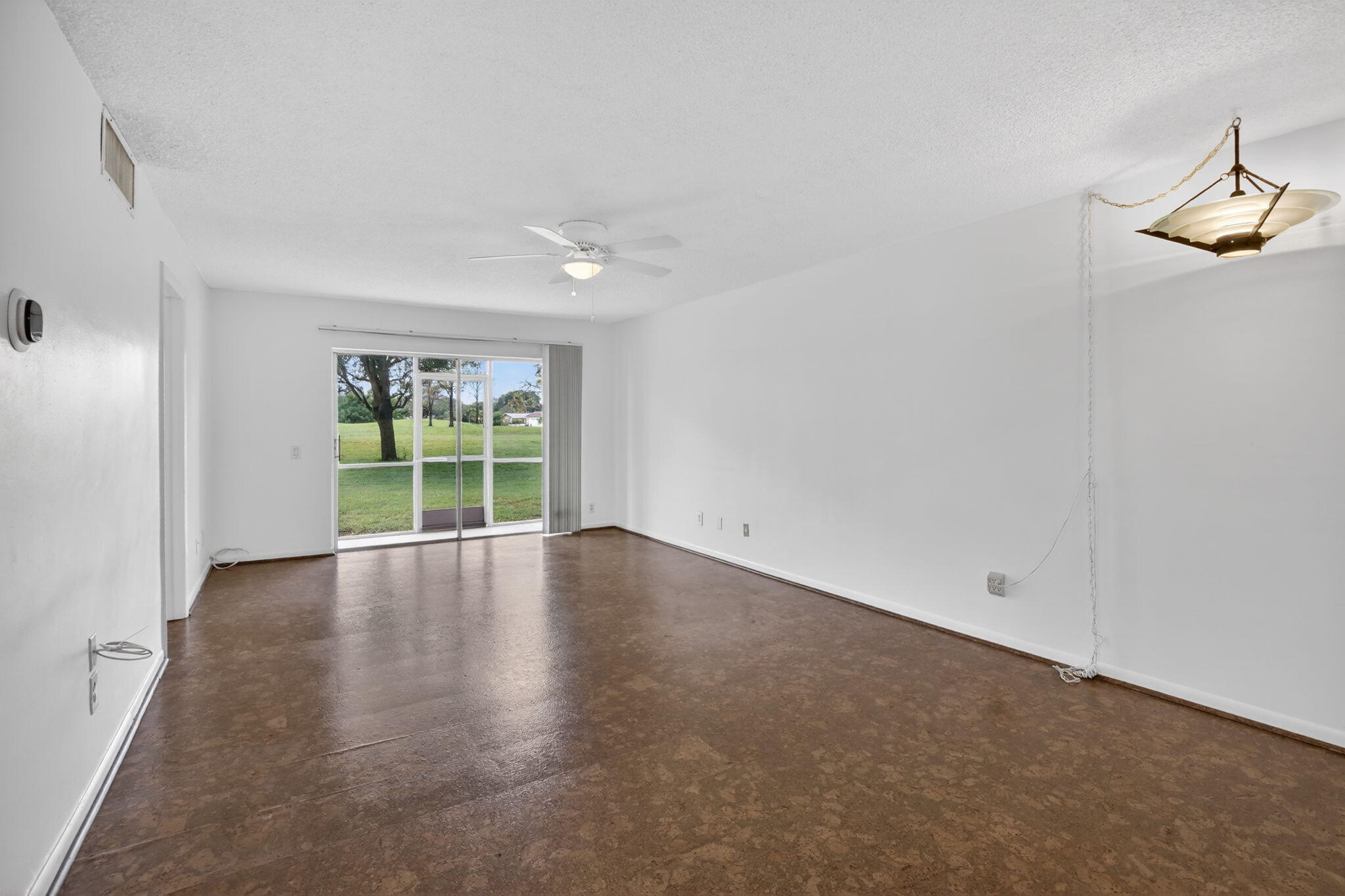 ARROWHEAD CONDO NO IV - Residential